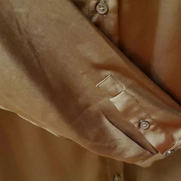 Small Button Up Dress - Picture 4 of 4